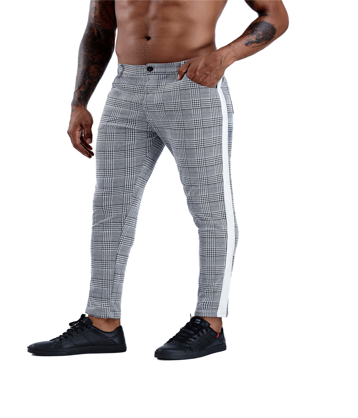 8ac0f7af 2394 45bf 957e df32abec17df - Tapered leg men's checkered trousers