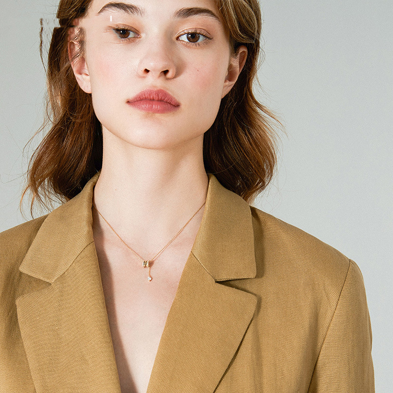 Light Luxury Niche High Design Collarbone Sweater Chain CJdropshipping