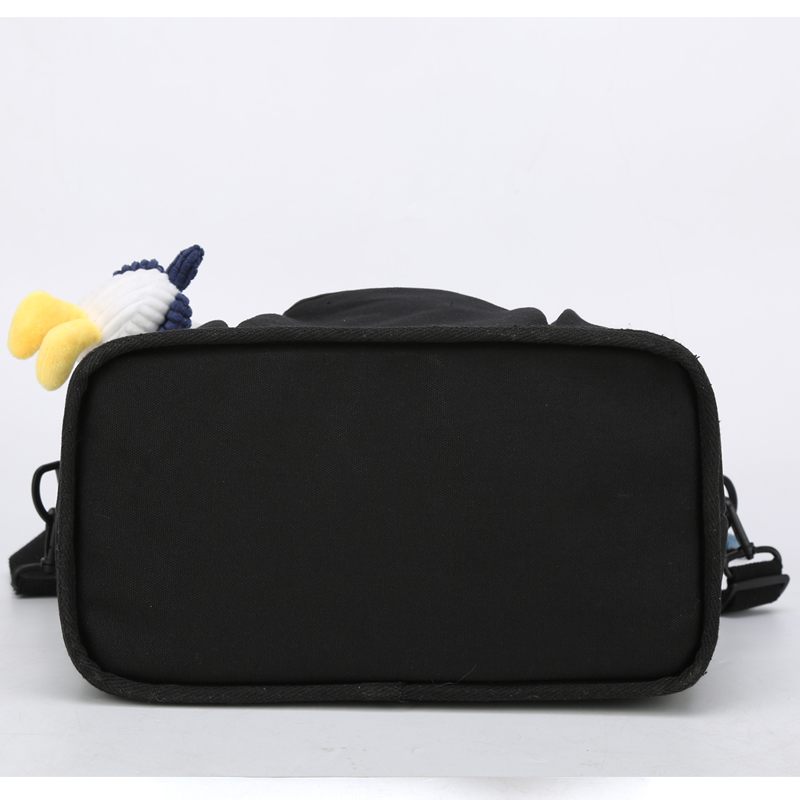 8eb61542 1633 420b b3c1 b197c6f081ee - Solid Color Canvas Light-Weight, Water-Repellent And Oil-Repellent Multi-Bag Handbag