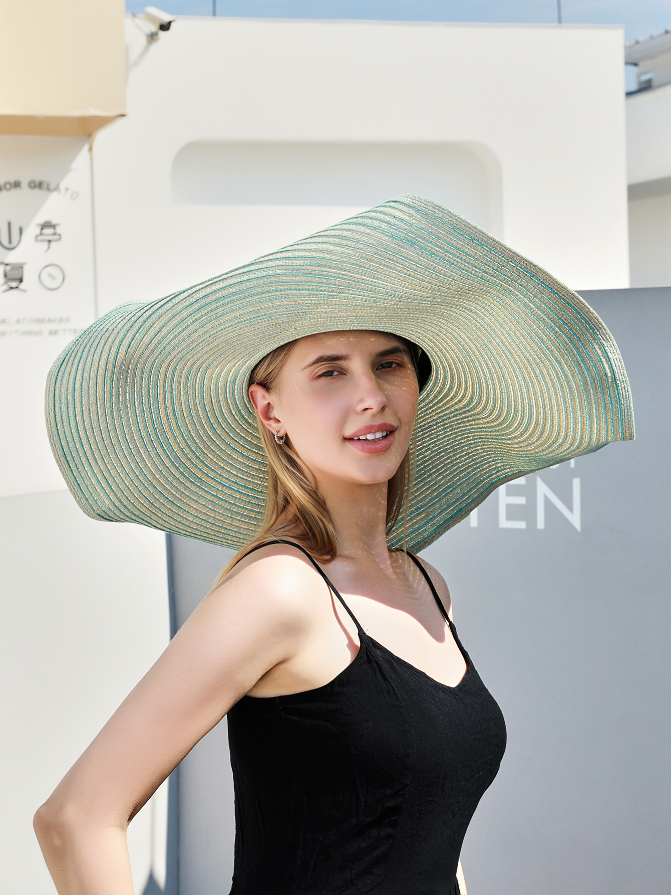 a105bed9 bf86 4a20 8652 0fa5da53b08d - Wide-Brim Fashion All-Match Sunscreen Holiday Straw Hat