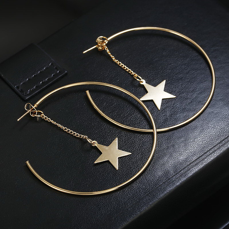 af31f72c c8d7 4f9f 88dc 21a4e1125b18 - Simple Hoop Earrings For Women Hollow Round Circle Earrings With Star Decorated Earrings Golden Color Ear Jewelry
