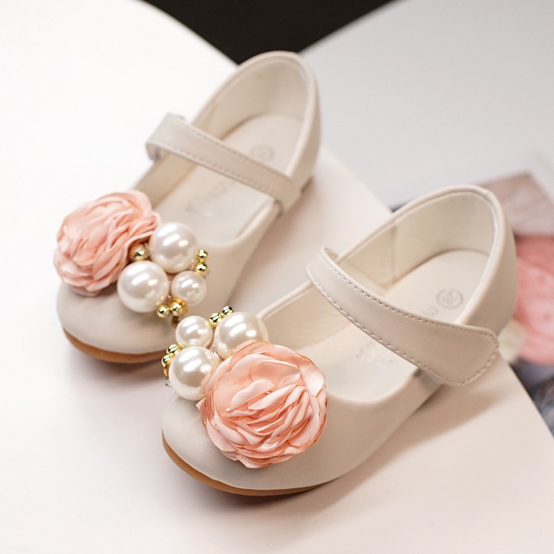 little girl shoes with flower for party and wedding white and pink shoes حذاء اطفال للحفلات و المناسبات