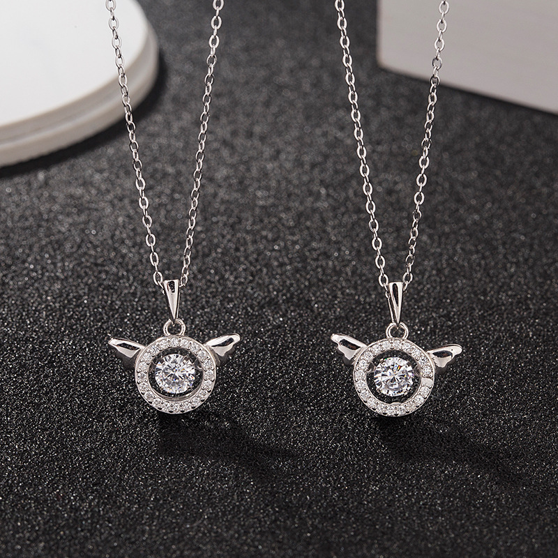 Collier Aile Suspendus