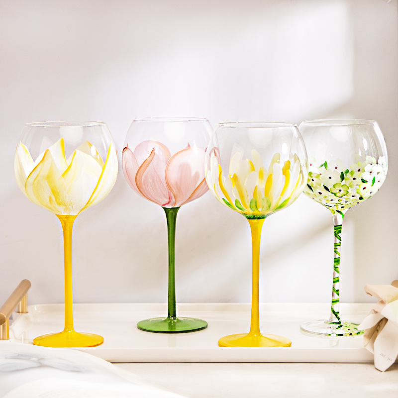 Free Shipping Tulip Pair of Wine Glasses Hand Painted -   Copas de  vino pintadas, Copas de vino pintadas a mano, Pintura sobre vidrio