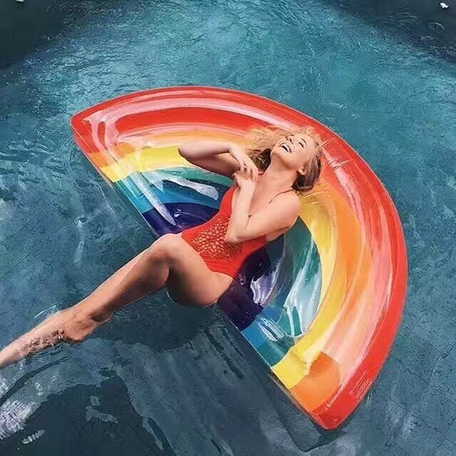 Rainbow Floating Cushion Bed