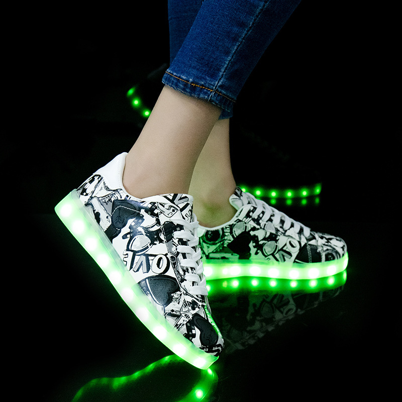Men and women light shoes couple fluorescent shoes