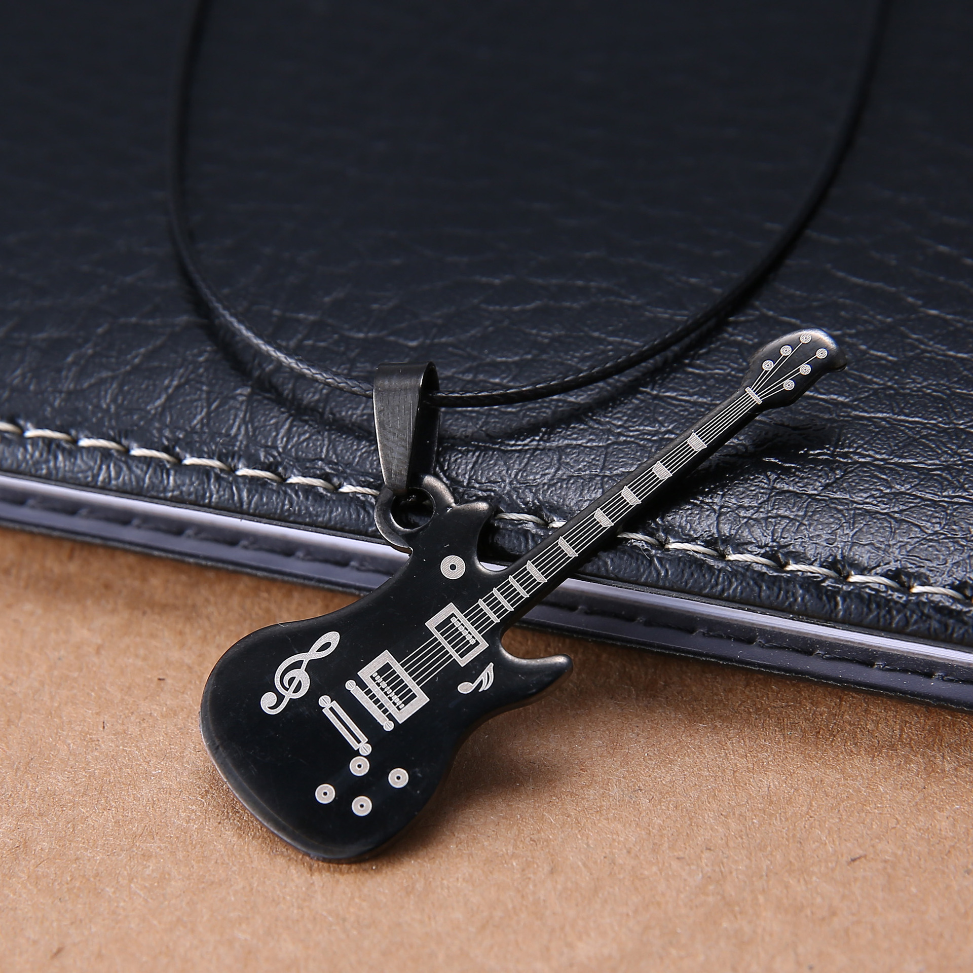 Fashion Creative Simple Stainless Steel Guitar Necklace