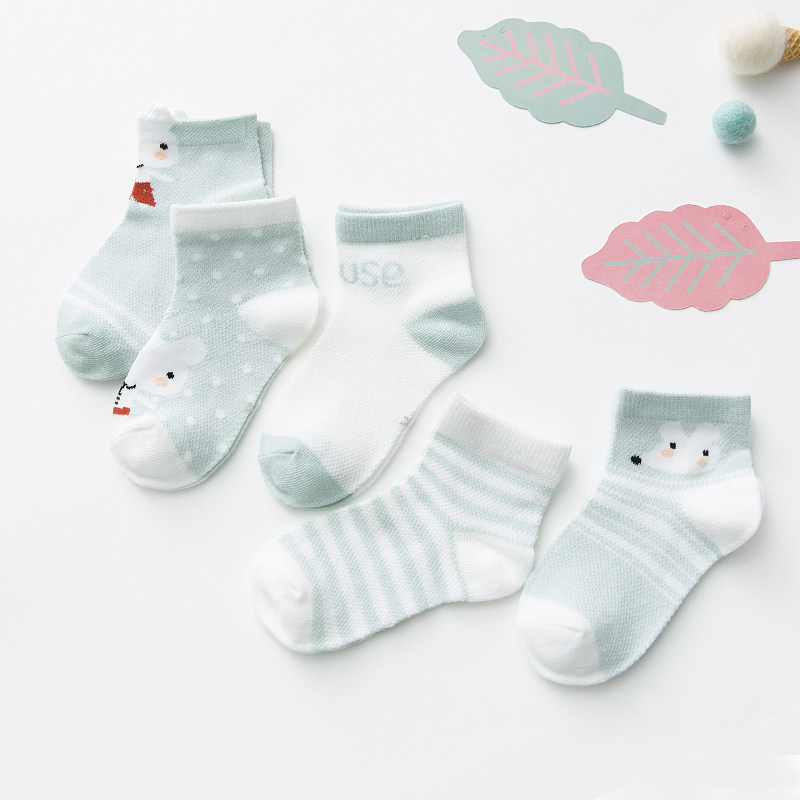 "Cotton Bliss: Embracing Summer with Comfortable Socks for Baby Feet"