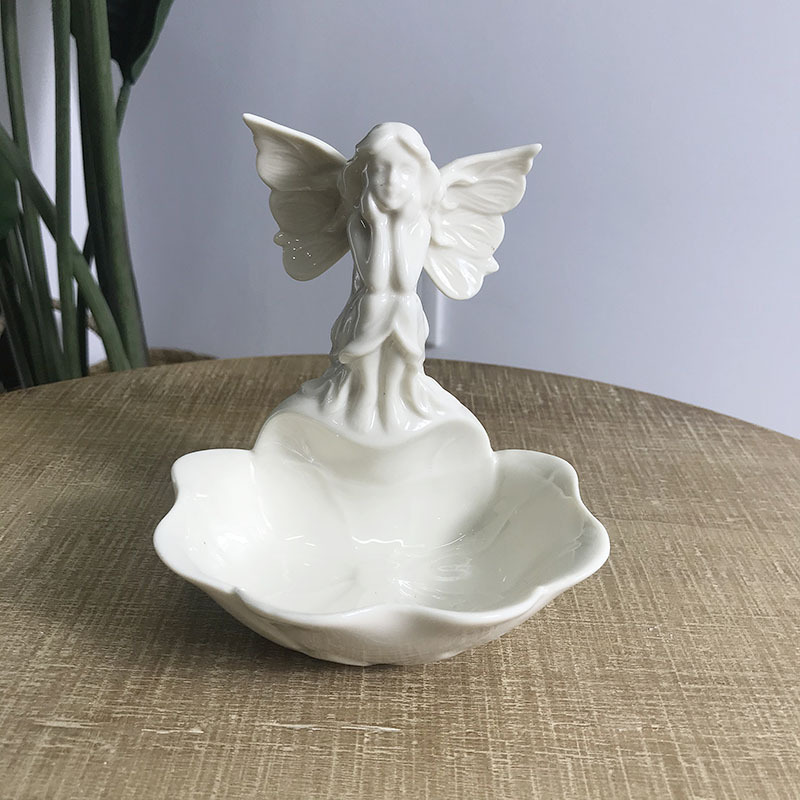 statue ange porte savon 