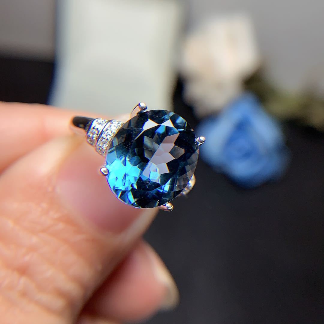 Silver Ring with London Blue Topaz Close-Up