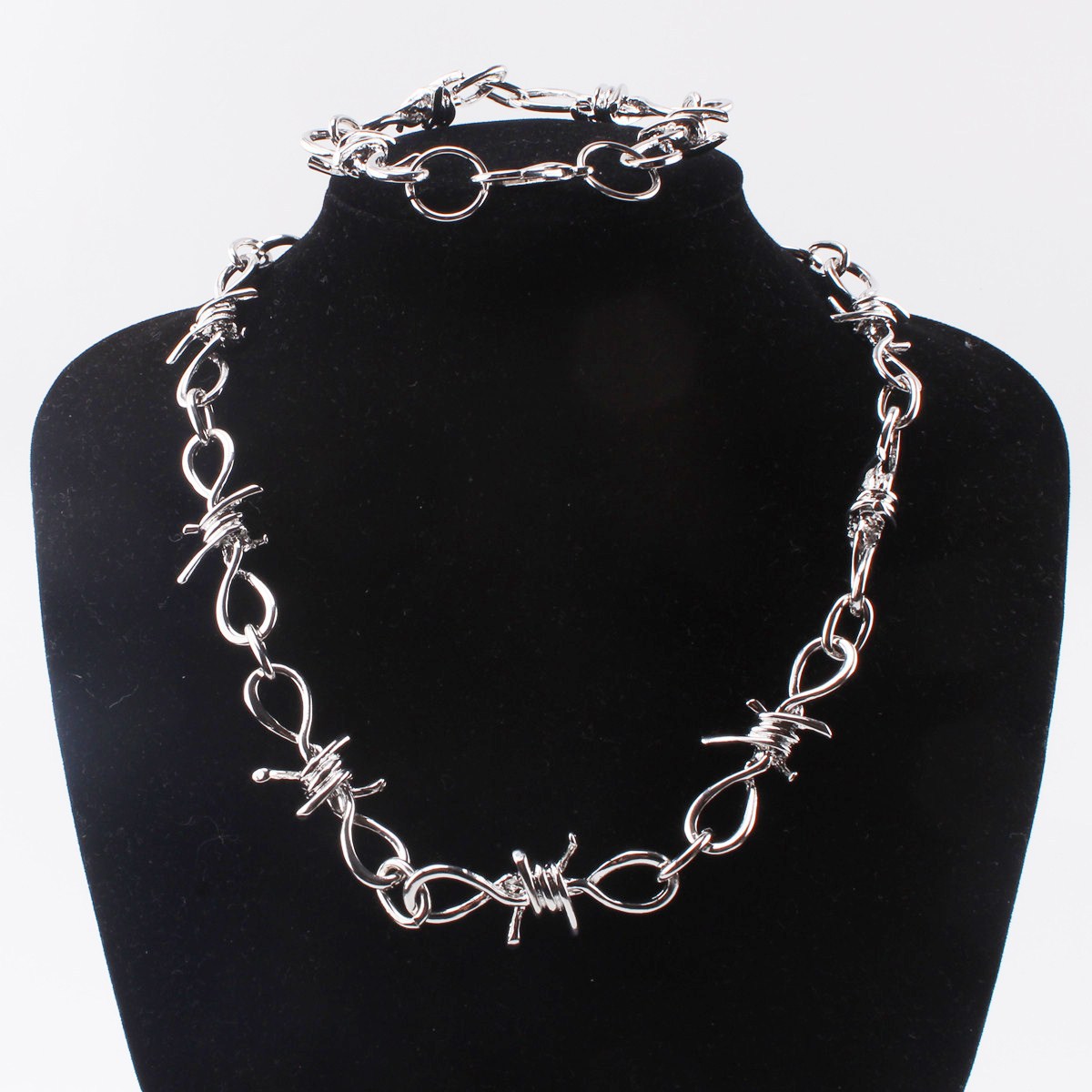 1 Piece Thorns Iron Pants Chain Men and Women Clavicle Choker Cool