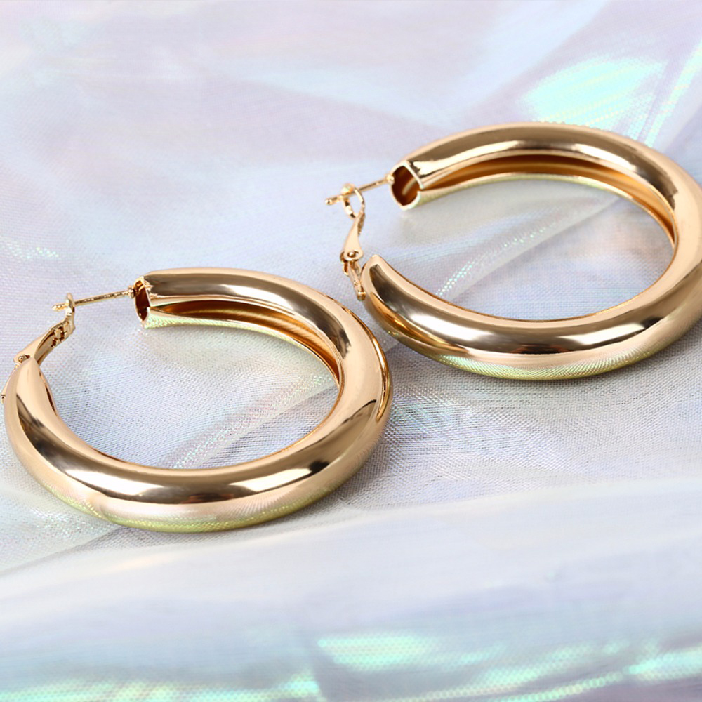 Exaggerated Gold & Silver Simple Aesthetic Zinc Alloy Hypoallergenic Large Round Circle Hoop Earrings