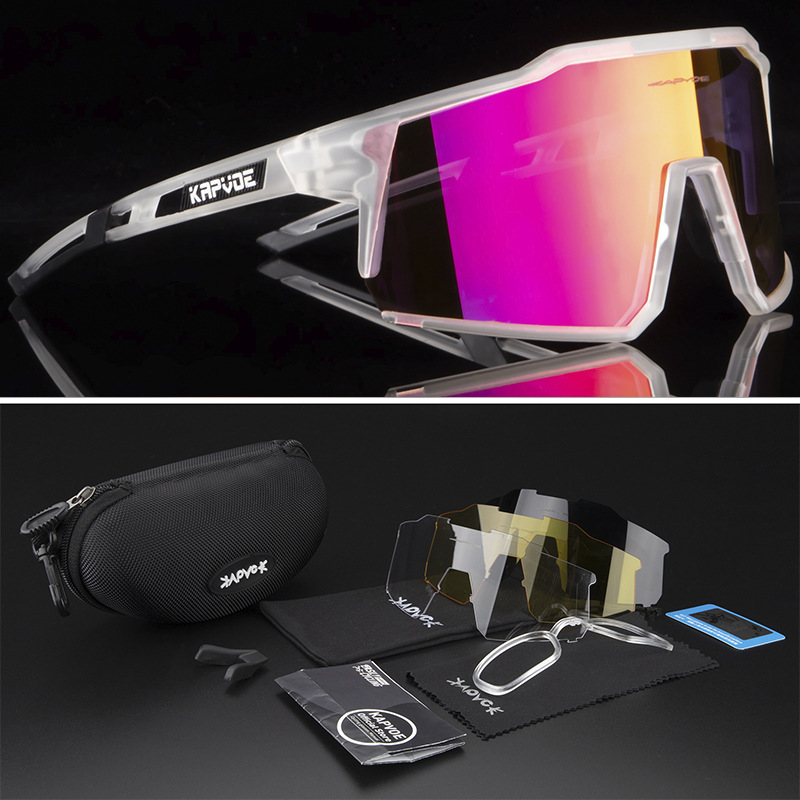 Stylish and durable snow sports glasses