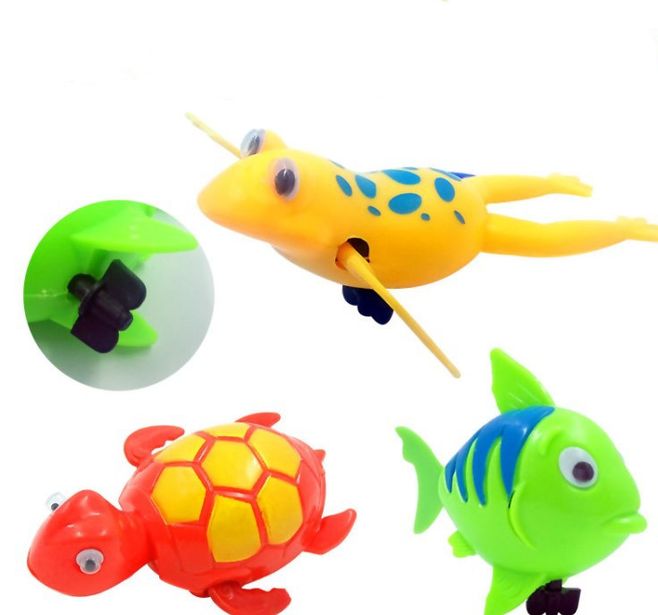 Wind up small fish bath toy